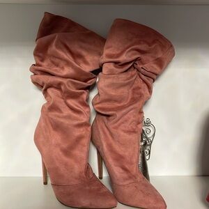 Lt pink suede scrunchie boot comes to the knee high heels